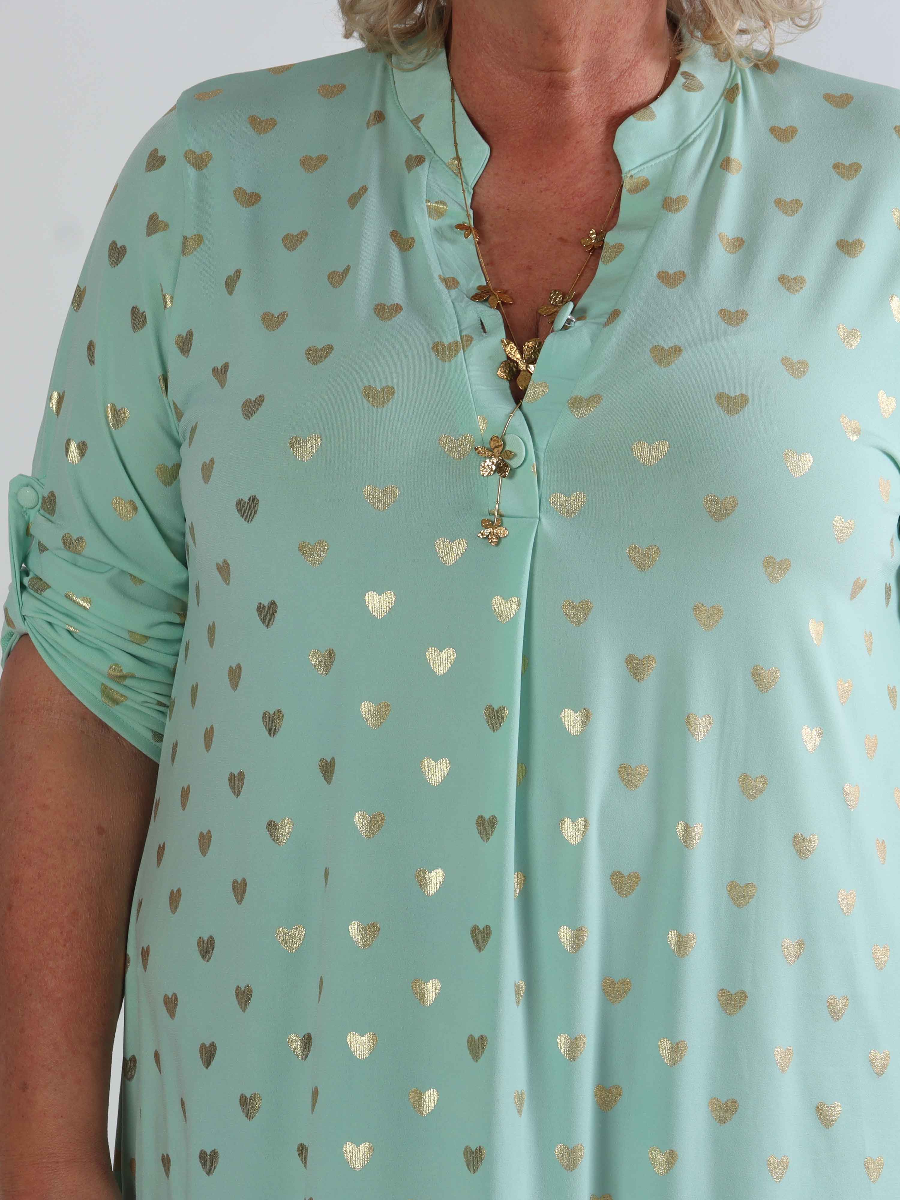 Ebba Gold Heart - Plus size resårklänning med guldfärgade hjärtdetaljer